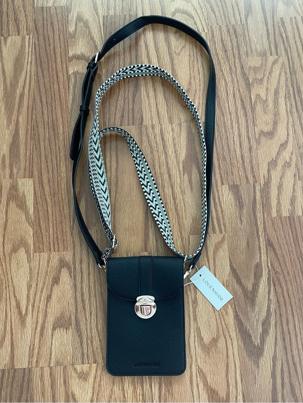 NWT Louenhide Fontaine phone bag